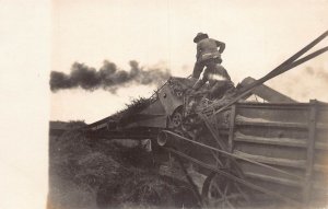 J73/ Interesting RPPC Postcard c20s Steam Tractor Farm Harvest Farmer 171