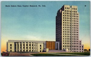 Postcard - North Dakota State Capitol - Bismarck, North Dakota