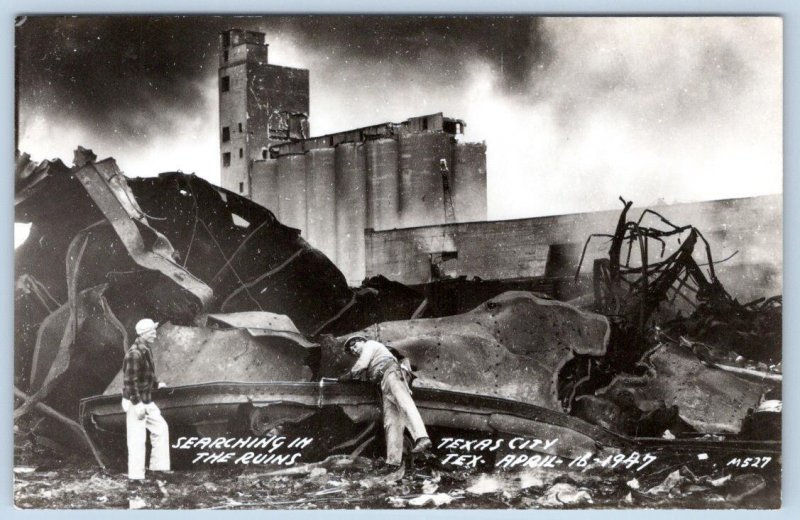 RPPC 1947 TEXAS CITY SEARCHING IN THE RUINS M527 (FERTILIZER EXPLOSION DISASTER) 