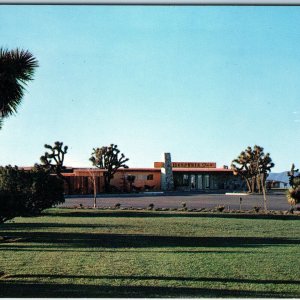 c1960s Hesperia, Cal Inn Motel Championship Golf Course Mojave Desert Scene A221