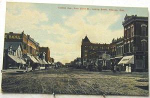 M2015    KEARNEY,  NE.  POSTCARD,   CENTRAL AVENUE