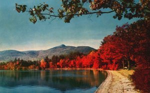 Vintage Postcard Mt. Chocorua & Chocorua Lake White Mountains NH