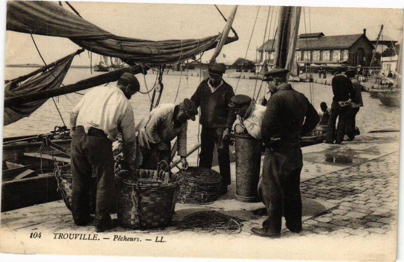 CPA TROUVILLE-Pecheurs (234720)