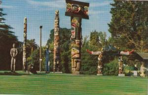 Canada Victoria Indian Totem Poles Thunderbird Park