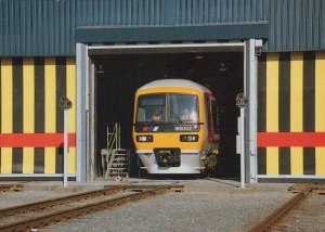 Transport Postcard-Trains -A New Chiltern Line Turbo Class 165, Aylesbury RR9734