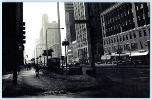 CHICAGO, Illinois IL ~ MICHIGAN AVENUE Street Scene 5½x8½ Repro Postcard