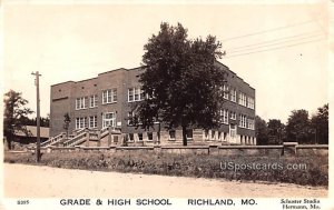 Grade and High School in Richland, Missouri