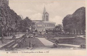 France Lisieux Le Jardin public et le Musee