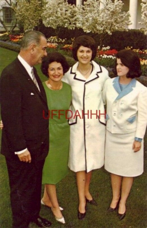 THE FIRST FAMILY, 36th PRESIDENT LYNDON BAINES JOHNSON, CLAUDIA, LYNDA and LUCY