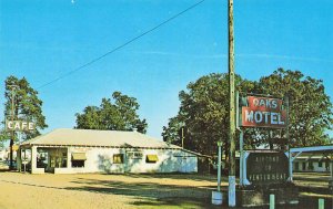 Hope AR Oaks Cafe and Motel Postcard