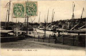 CPA Deauville Le Bassin FRANCE (1286377)