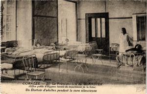 CPA  Le Preventorium du Glandier - Un Dortoir d'adultes  (692567)