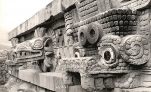 Vintage Postcard Photo View of Templo De Quetzcoatl Teotihuacan Mexico MX RPPC