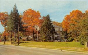 MOUNTAIN CITY GEORGIA~COLONIAL LODGE~AT ENTRANCE TO BLACK ROCK STATE PK POSTCARD