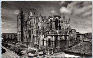 Postcard - Apsis and Southern façade, Cathedral - León, Spain