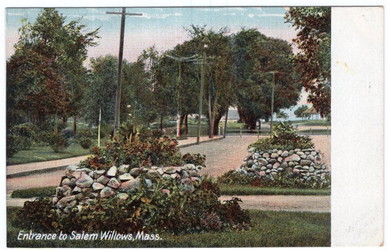 Entrance to Salem Willows, Mass