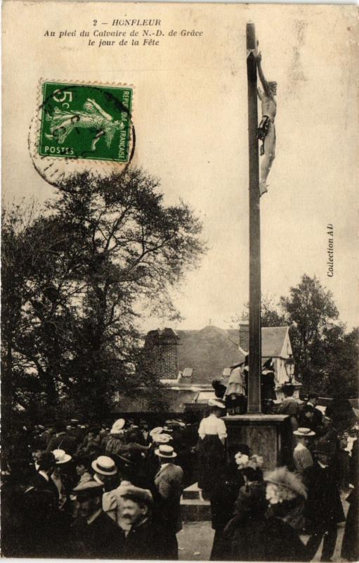 CPA HONFLEUR - Au pieu du Calvaire (276603)