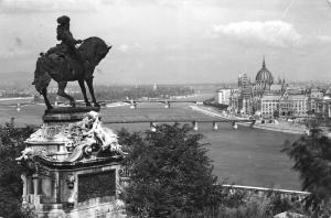 BG31224 view from the castle budapest   hungary   CPSM 14.5x10cm