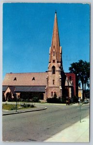 Grace Church, Manchester, New Hampshire, Vintage 1967 Chrome Postcard