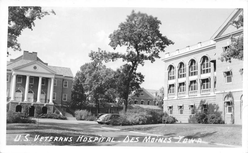 Des Moines Iowa~US Veterans Hospital~Triple Arch Doorways~1940s RPPC Postcard