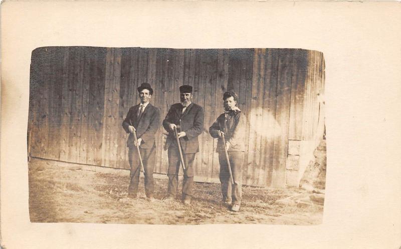 A30/ HUNTING Hunter GUN Rifle Real Photo RPPC Postcard c1910 Men Barn Cigar 19