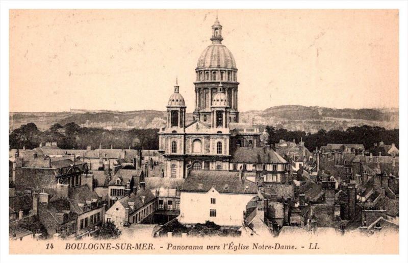 Boulogne sur Mer  Panorama vers l'Eglise Notre Dame