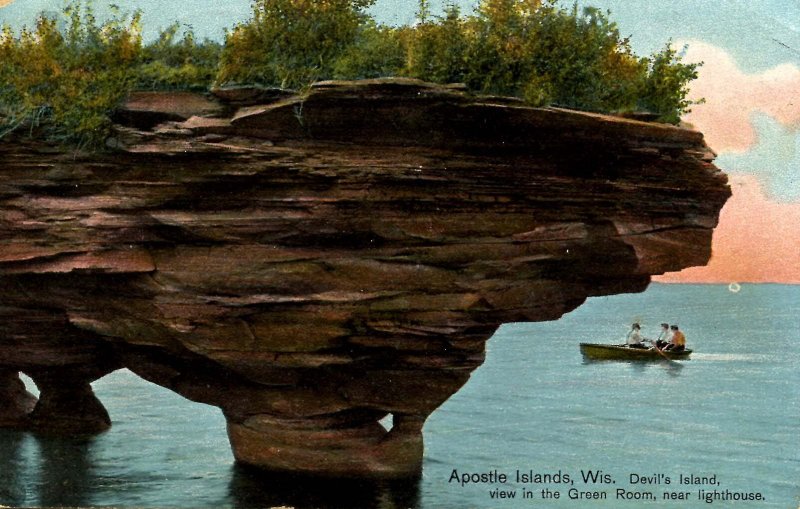 WI - Apostle Islands. Devil's Island, The Green Room