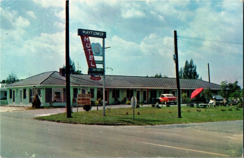 Mayflower Motel, Florida Avenue Hwy 41 Tampa FL Vintage Postcard A46