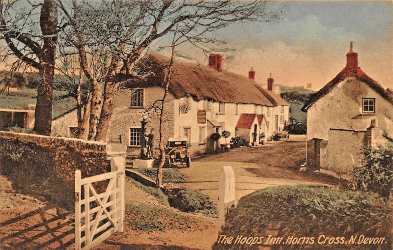 HORNS CROSS DEVON ENGLAND~THE HOOPS INN-PETROL PUMP AUTO~TINTED PHOTO POSTCARD