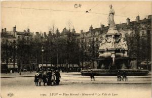 CPA LYON Place MORAND. Monument la Ville de LYON (463006)