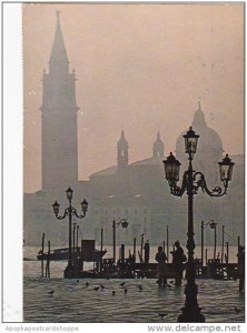 Italy Venezia nella nebbia