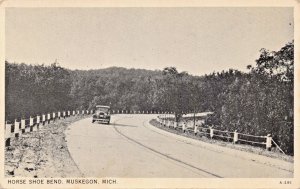 MUSKEGON MICHIGAN-HORSE SHOE BEND-FOTOTONE POSTCARD 1920s