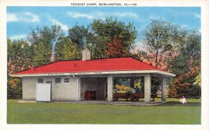 Burlington, IA Iowa  TOURIST CAMP  Roadside Stop  ca1940's Kropp Postcard