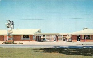 CONWAY, Arkansas AR  SANDS MOTEL~GJ Shinn & Paul Anthes ROADSIDE c1950s Postcard