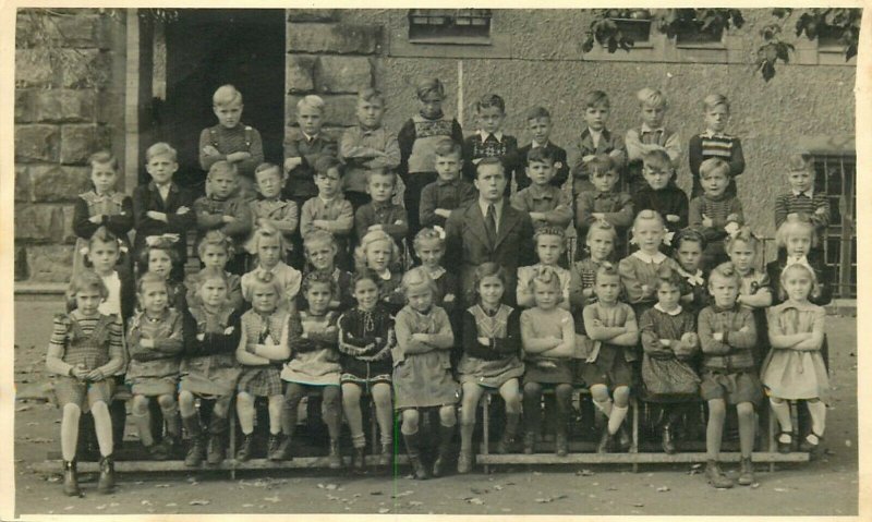 Early photo social history kindergarten teacher children Germany Furth