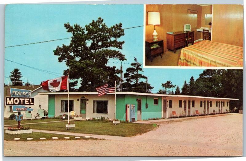 Pehlke's Motel, Mackinaw City - exterior view with interior room inset - MI