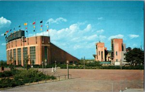 Vintage Postcard Marine Theatre Jones Beach State Park, Long Island, New York K7