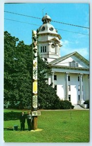 MOULTRIE, Georgia GA ~ Artist W.E. Aycock AGRICULTURE TOTEM POLE c Postcard