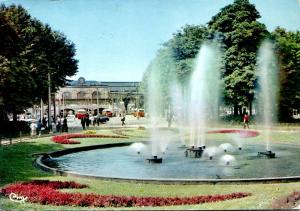 France Lyon Les Jets d'eau de la Place Carnot et Gare Lyon-Perrache