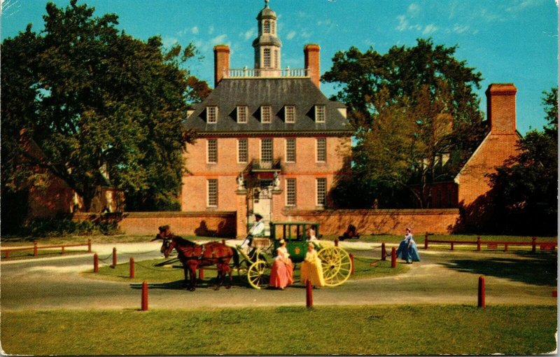 Governors Palace Williamsburg Virginia VA Postcard VTG UNP Mirro Horse Carriage 