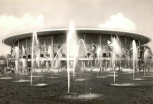 Vintage Postcard The Pavilion of USA Exposition Brussels