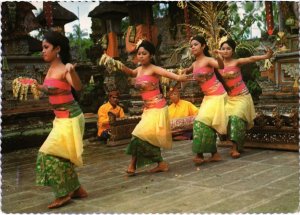 CPM AK The Welcome Dance of Bali INDONESIA (1282154)