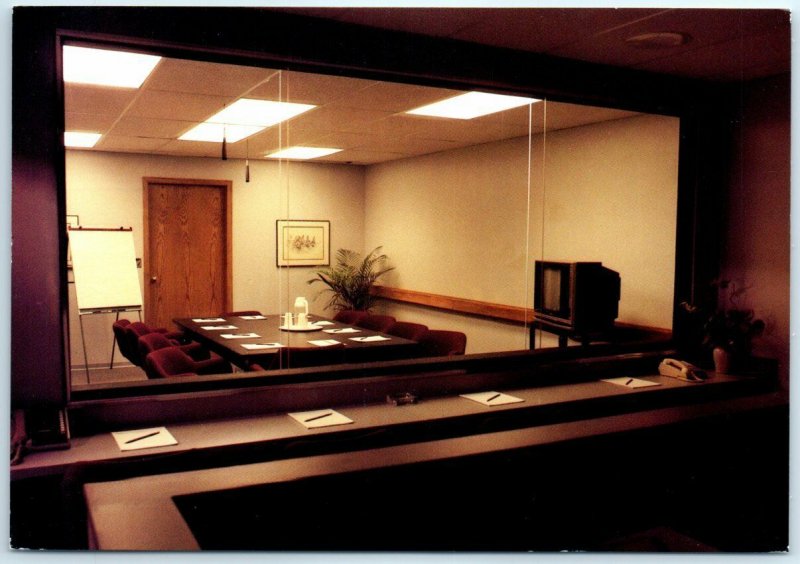 M-24406 Viewing Room Consumer and Professional Research Inc Wilmette Illinois