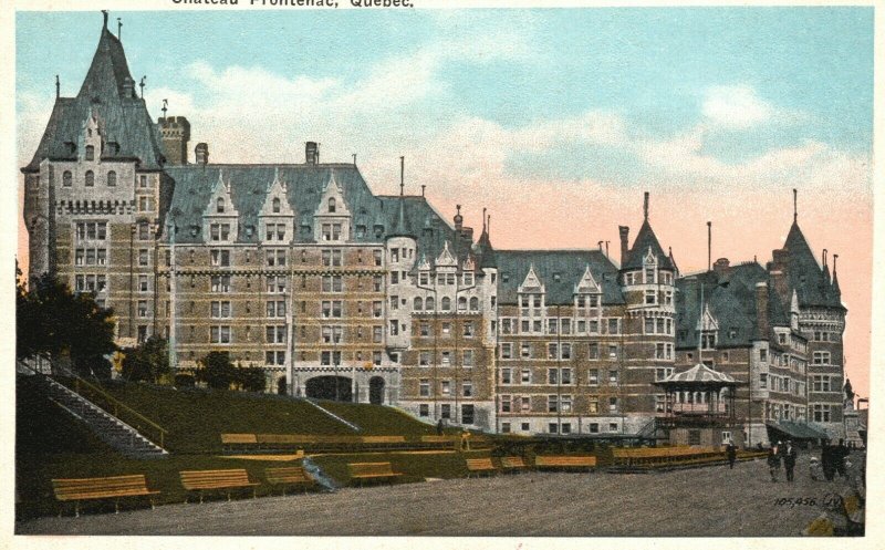 Vintage Postcard 1920's Chateau Frontenac Quebec Canada