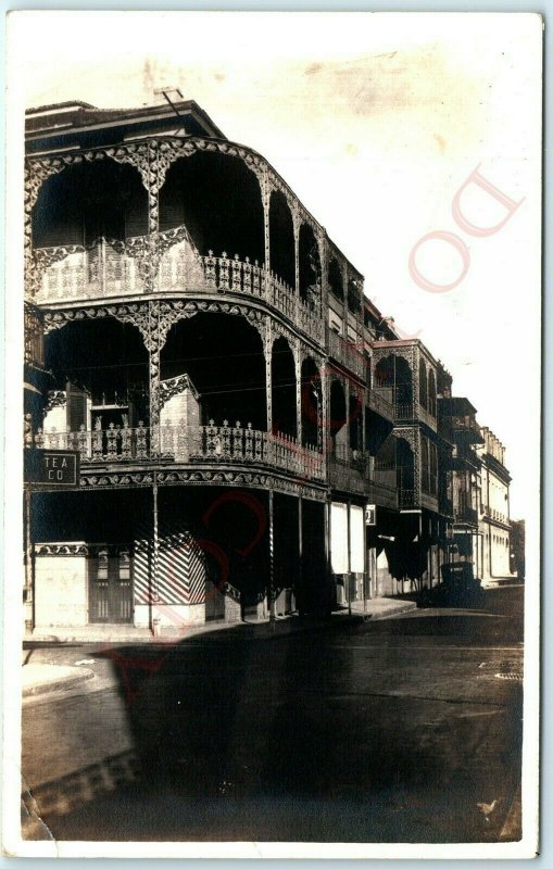 c1920s New Orleans, LA RPPC French Quarter Balcony Photo Card Royal St. Peter A3