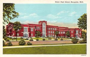 MARQUETTE, MI Michigan    SENIOR HIGH SCHOOL    c1940's Curteich Linen Postcard