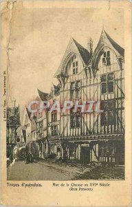 Postcard Old Troyes Street past the Hunt XVI Siecle