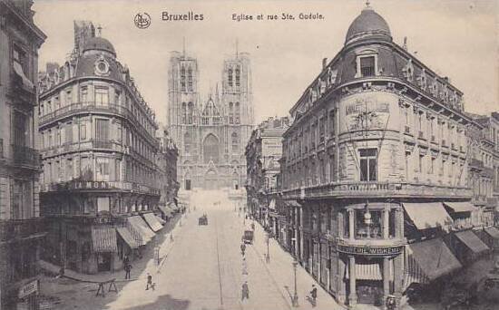 Belgium Brussels Eglise et rue Sanite Gudule