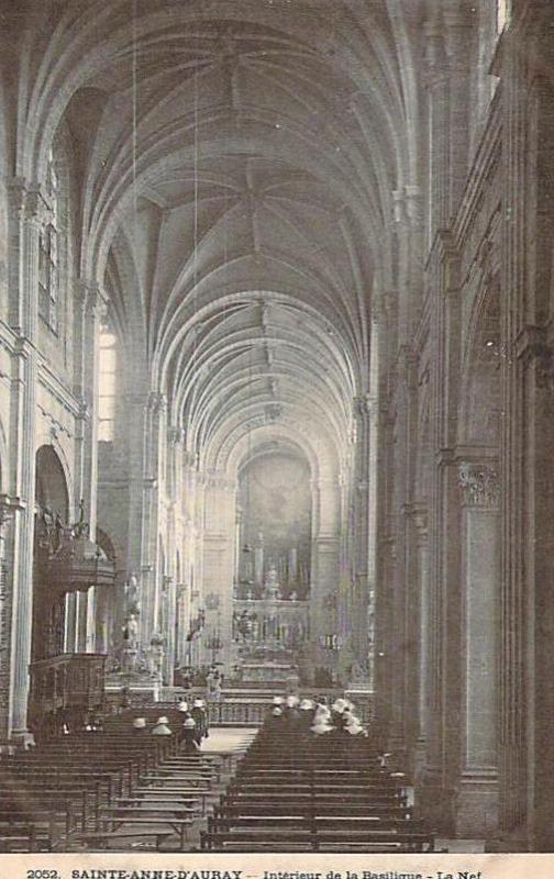 56 - Sainte-Anne-d'Auray - Intérieur de la Basilique, La Nef