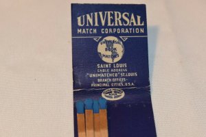 Leon C. Hauser Jr. Chicago Office Universal Match Corp. 20 Strike Matchbook